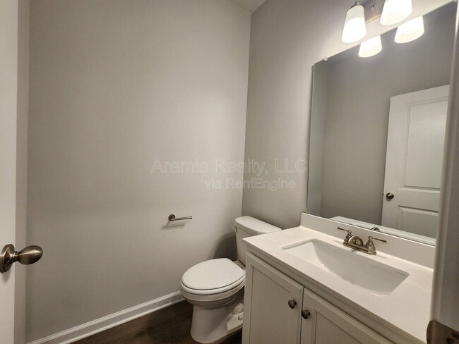 Building Photo - 5265 Wexford Ln