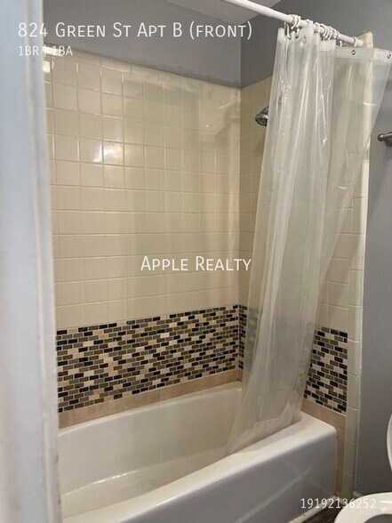 Building Photo - 824 Green St