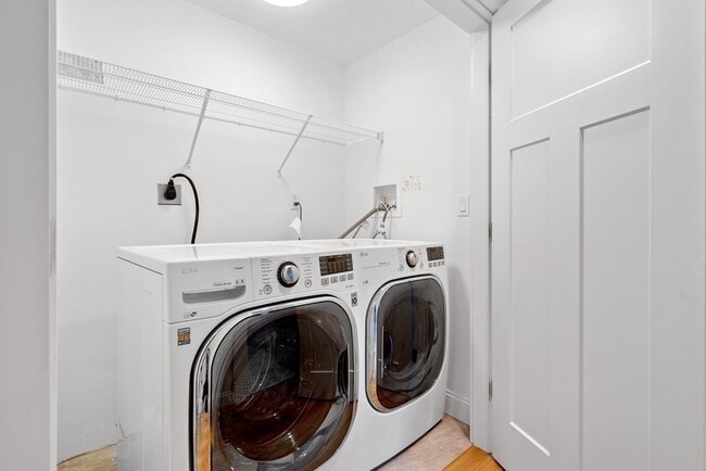 Building Photo - 17 Vernon St