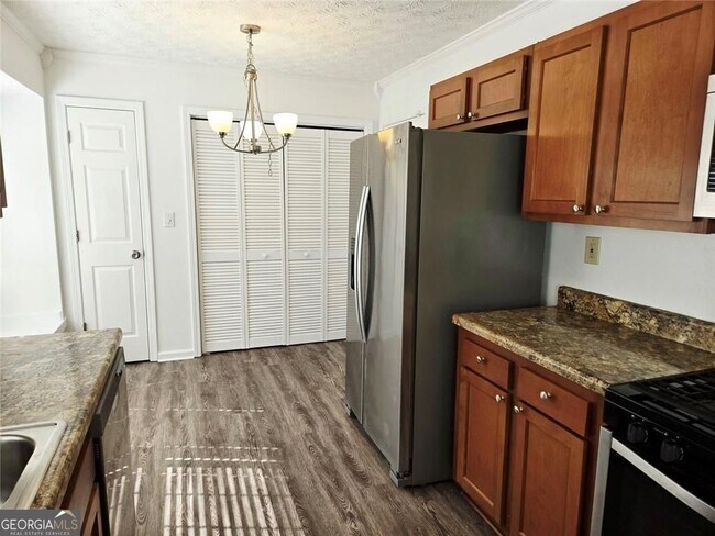 Building Photo - 1703 Windy Ridge Ct SE