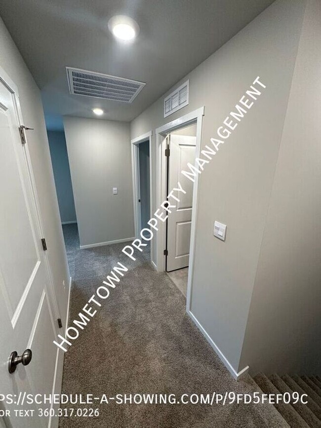 Building Photo - 2403 Trailside Dr NE