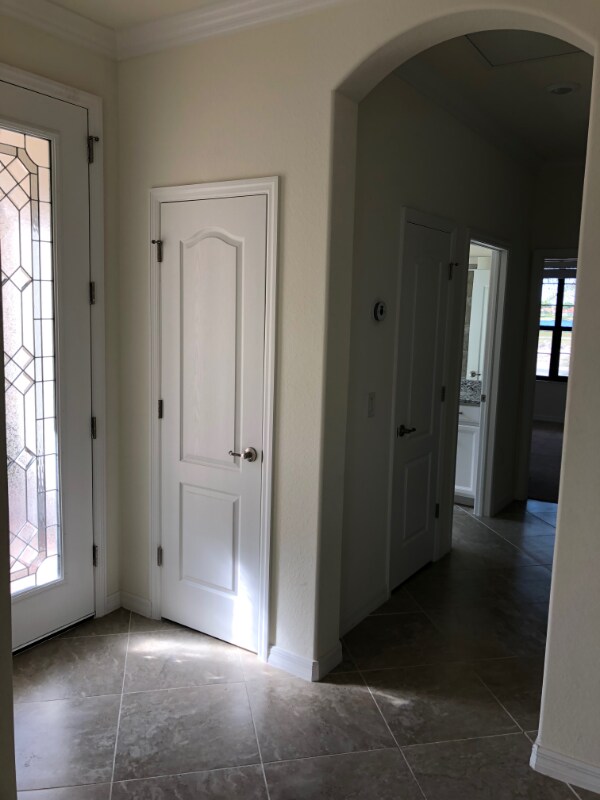Building Photo - 1591 Santiago Cir