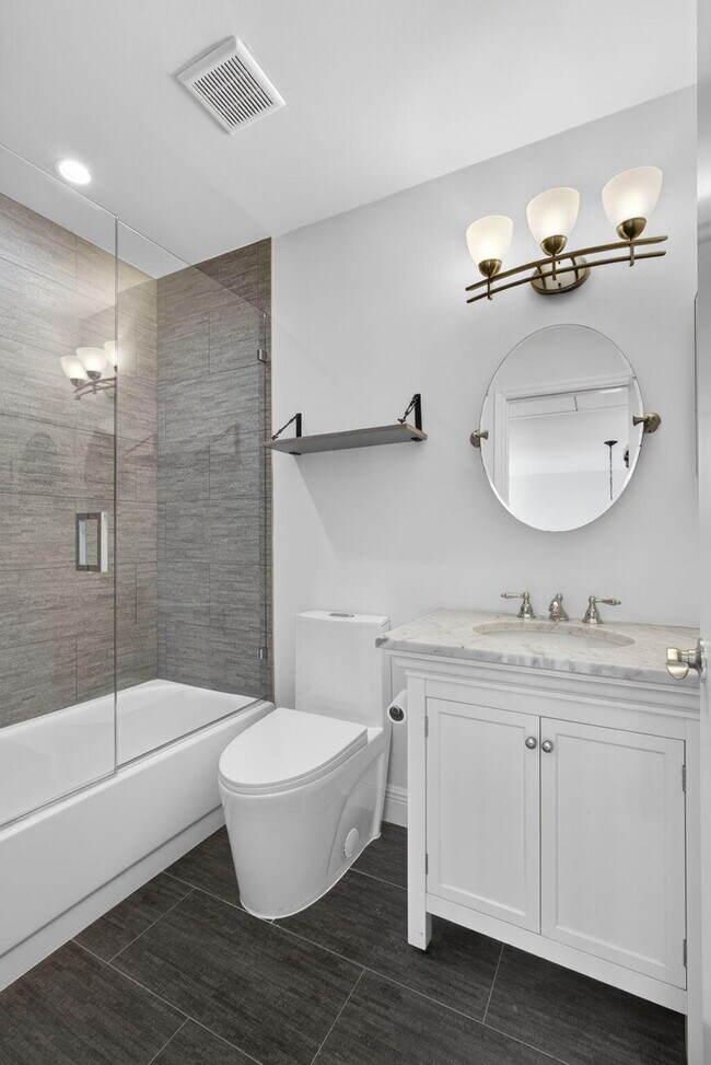 Building Photo - 259 Old Meadow Way