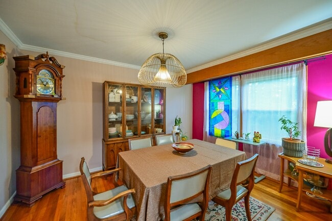 Building Photo - 50 Eden Pl