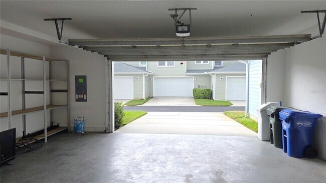 Building Photo - 381 1st Ave SW