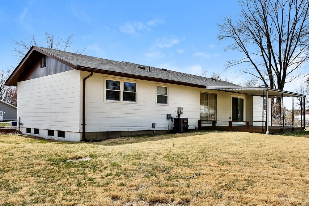 Building Photo - 3035 Oriental Dr