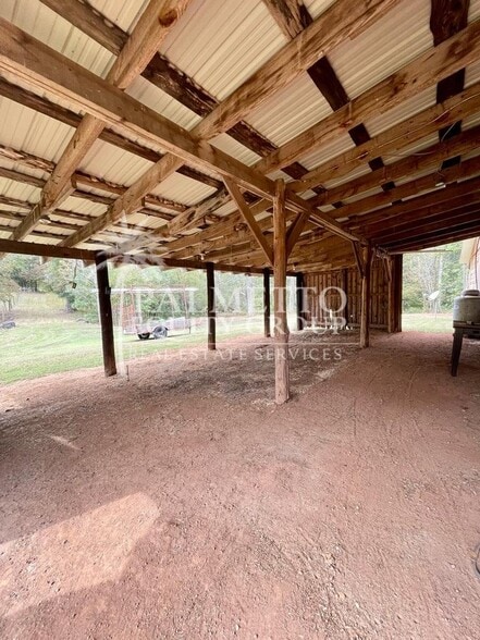 Building Photo - 5258 Ferguson Rd