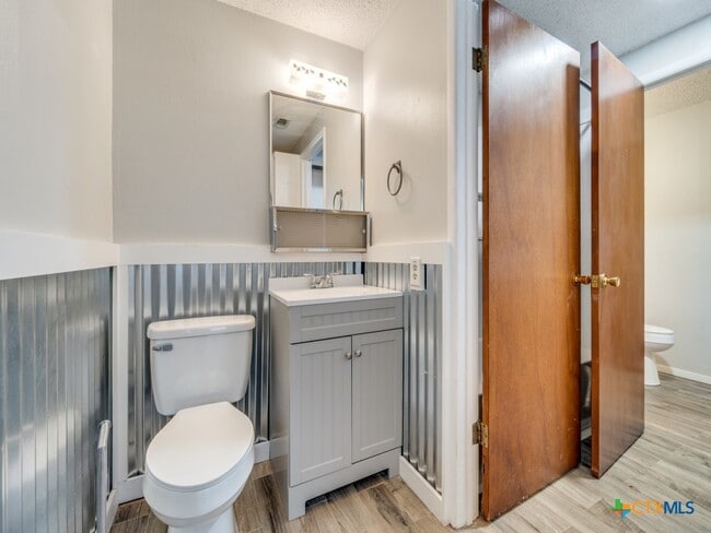 Building Photo - 1351 Spitz Kegel View Dr