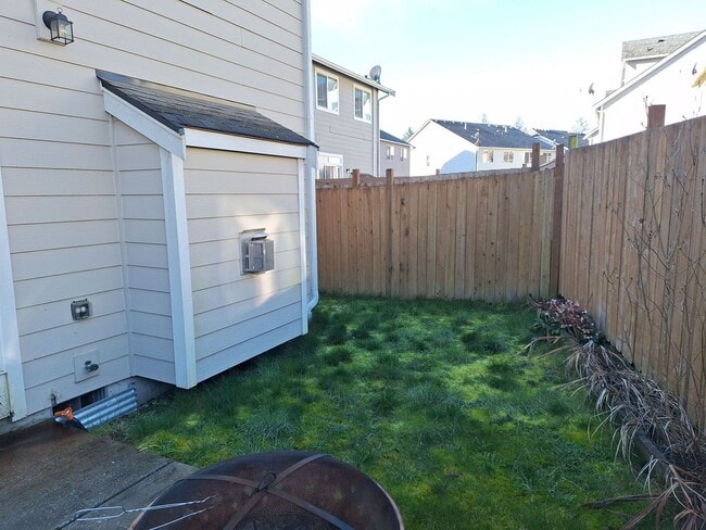 Building Photo - Central Valley Area - 2 Story Home (3Bed, 2.5 Bath)