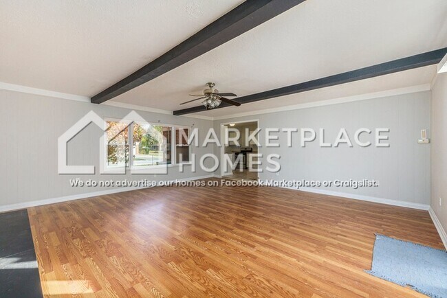 Building Photo - 25161 Patricia Ave