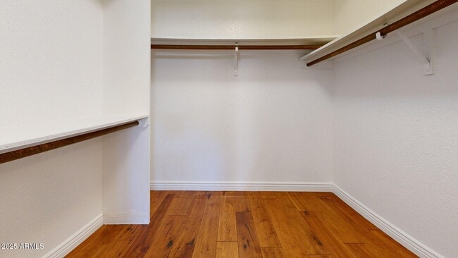 Building Photo - 2534 S Grandview Ave