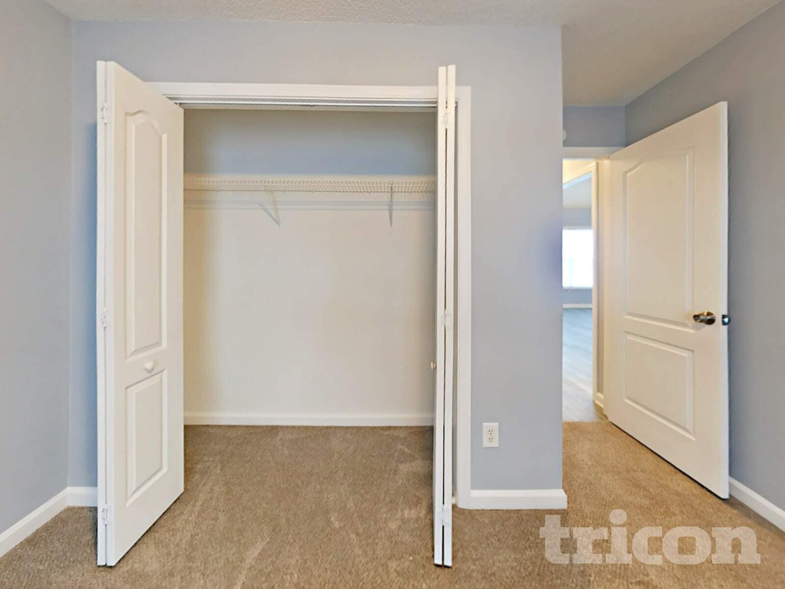 Building Photo - 608 Waterford Ln