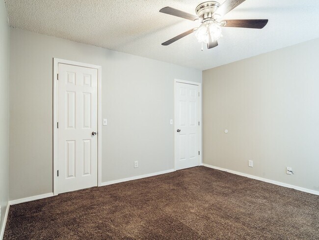 Building Photo - 7 Claypole Ln
