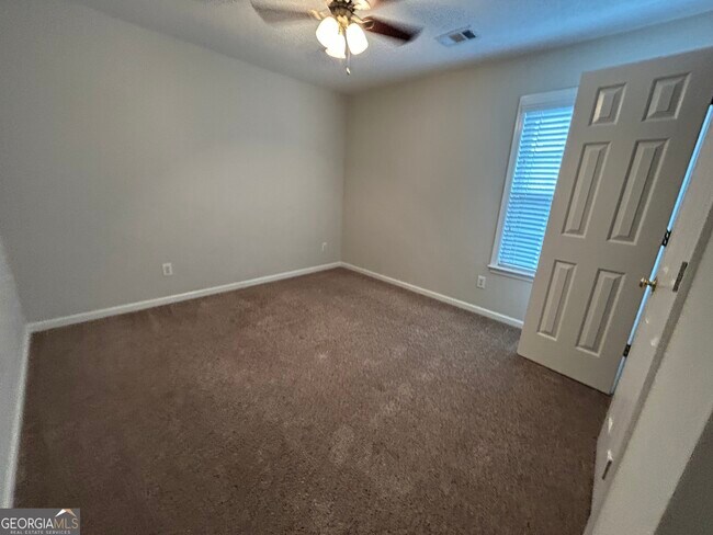 Building Photo - 745 Soneley Ct