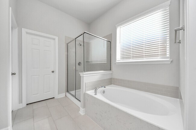 Building Photo - 2968 Golden Dust Dr