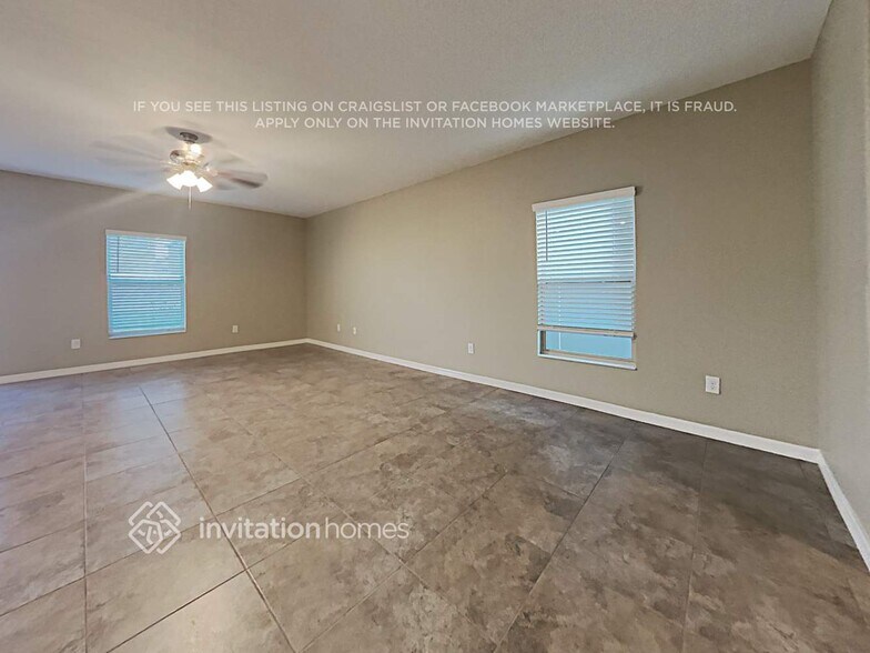 Building Photo - 10210 Cool Waterlily Ave