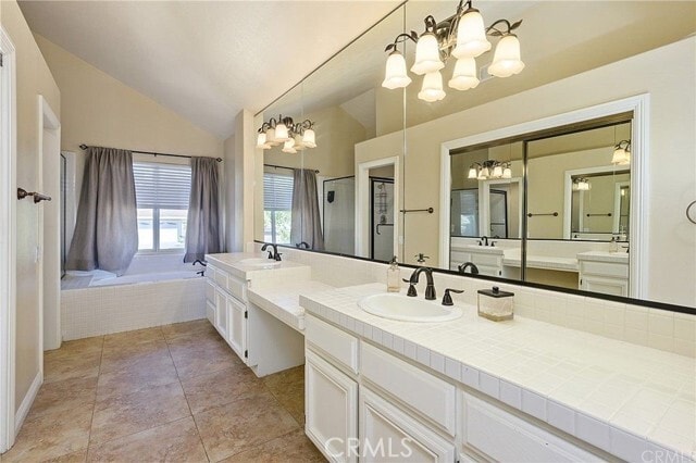 Building Photo - 2200 Bloomfield Ln