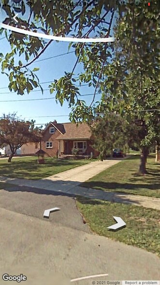 Front - 82 Grant St