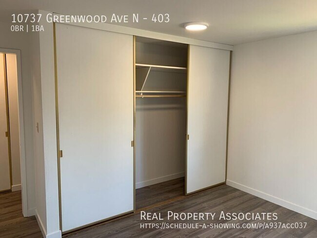 Building Photo - 10737 Greenwood Ave N