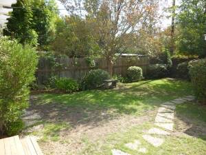 Private Backyard - 14656 Morrison St