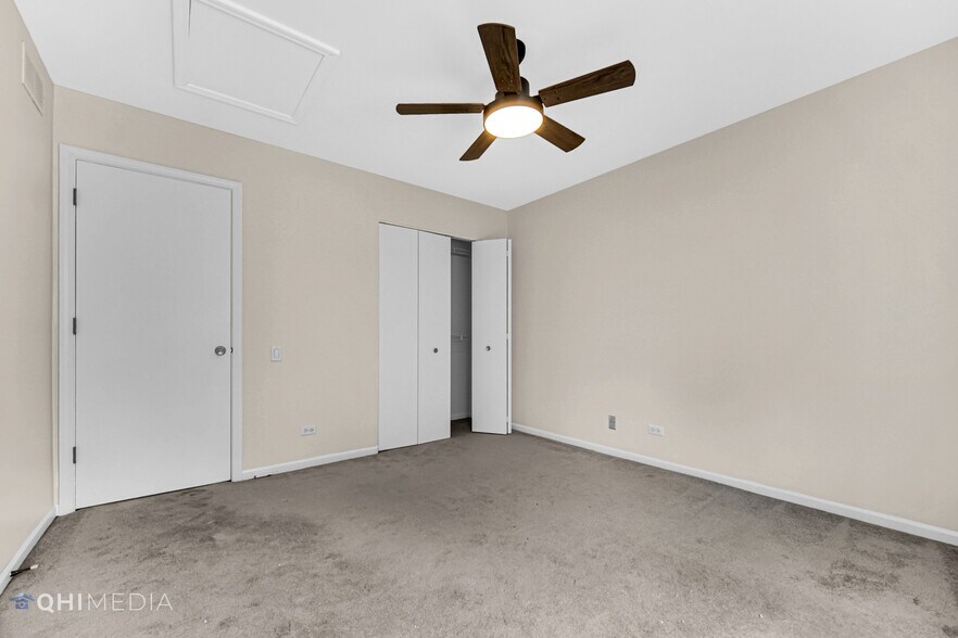 Building Photo - 425 Monmouth Ct