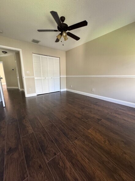 Building Photo - 12836 Woodmill Dr