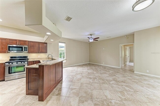 Building Photo - 4315 73rd Terrace E