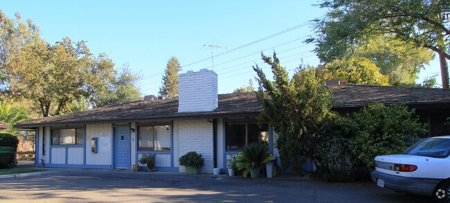 Building Photo - Peppertree