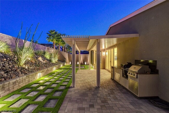 Building Photo - 2560 Bridle Oaks Ct