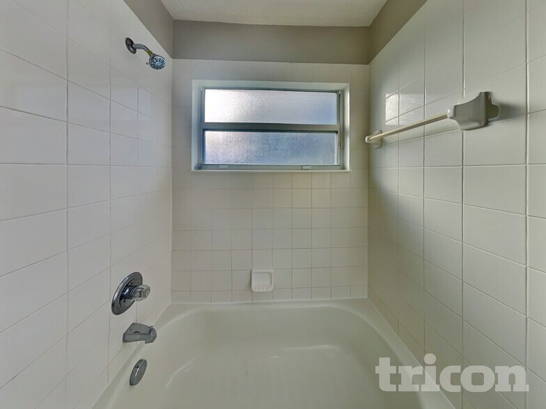 Building Photo - 1668 Hidden Forest Ln