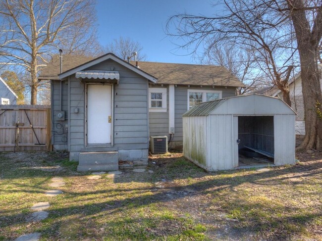Building Photo - 4716 S 30th W Ave