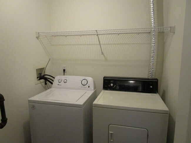 Building Photo - 3509-3511 La Mesa Dr.