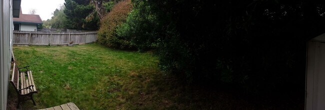 Building Photo - 3/2 House with Double Car garage in McK