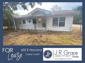 Building Photo - 602 E Navarro St