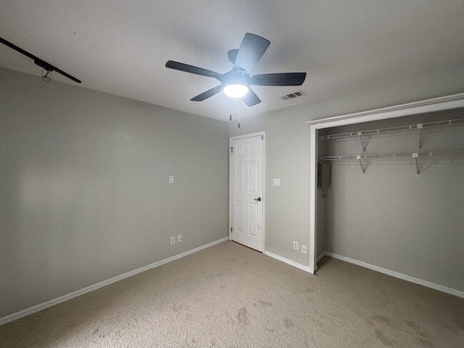 Building Photo - 12718 Whiterapids Dr