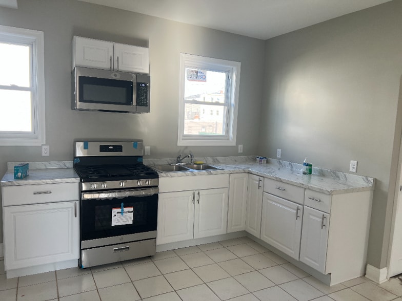 Building Photo - 405-407-407 Franklin Ave