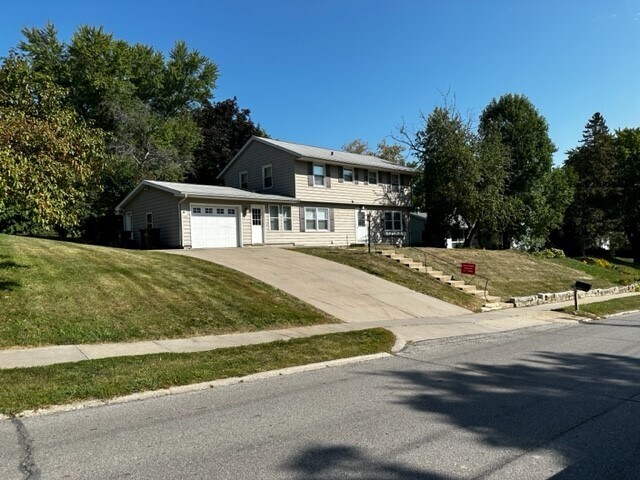 Primary Photo - 610 Greenwood Dr