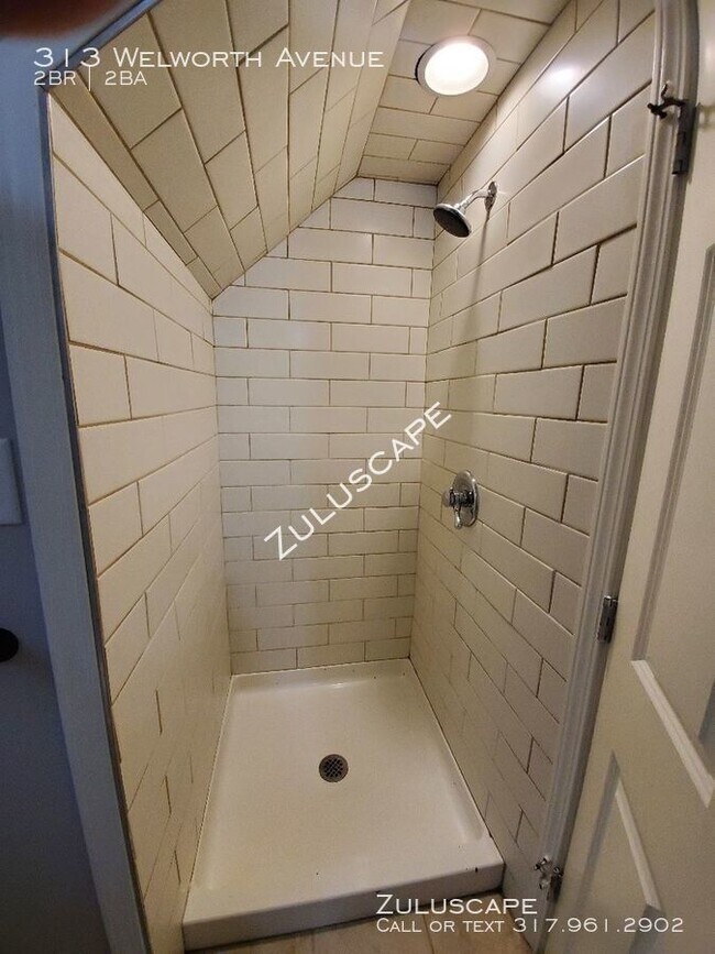 Building Photo - 313 Welworth Ave