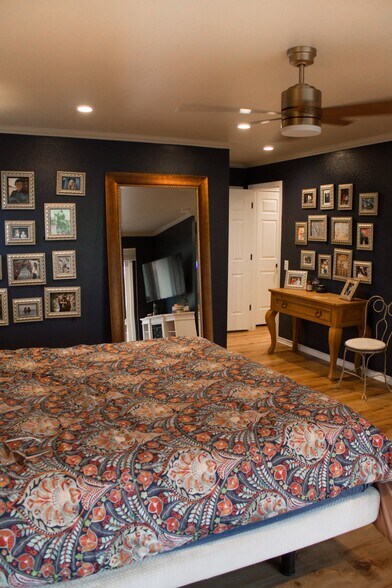 Building Photo - 8365 E Radcliff Ave