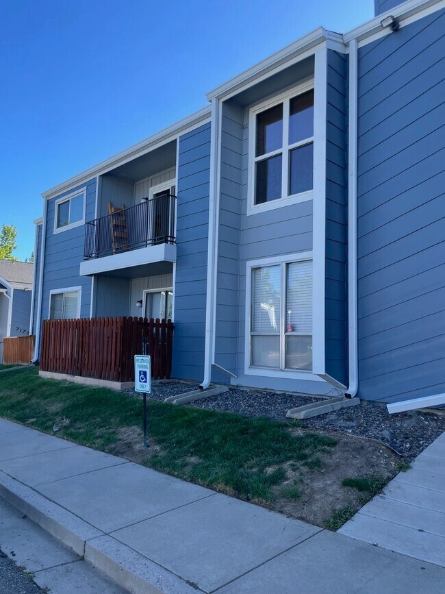 Building Photo - 7205 S Gaylord St