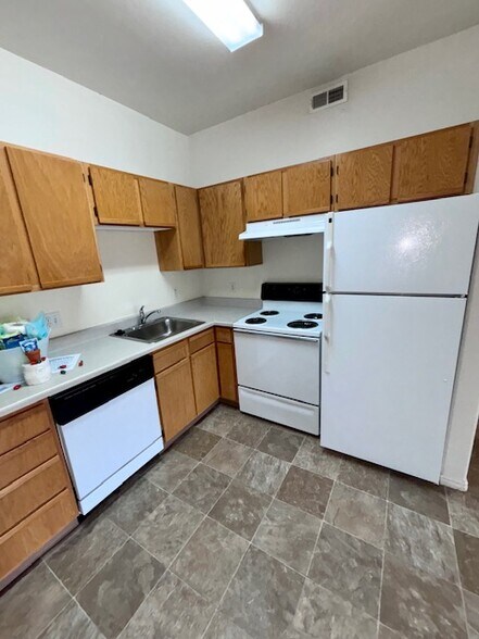 Building Photo - Silver Pines Senior Community