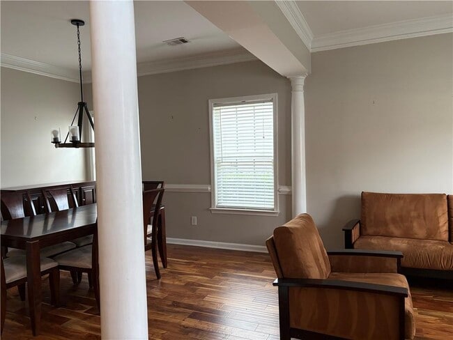 Building Photo - 12835 Morningpark Cir