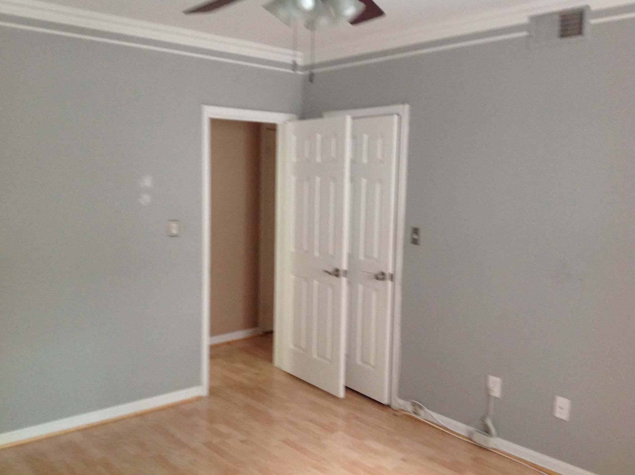 Building Photo - 1728 N Queens Ln