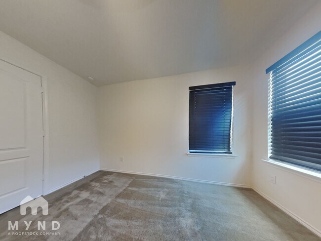 Building Photo - 2100 Iron Rail Terrace