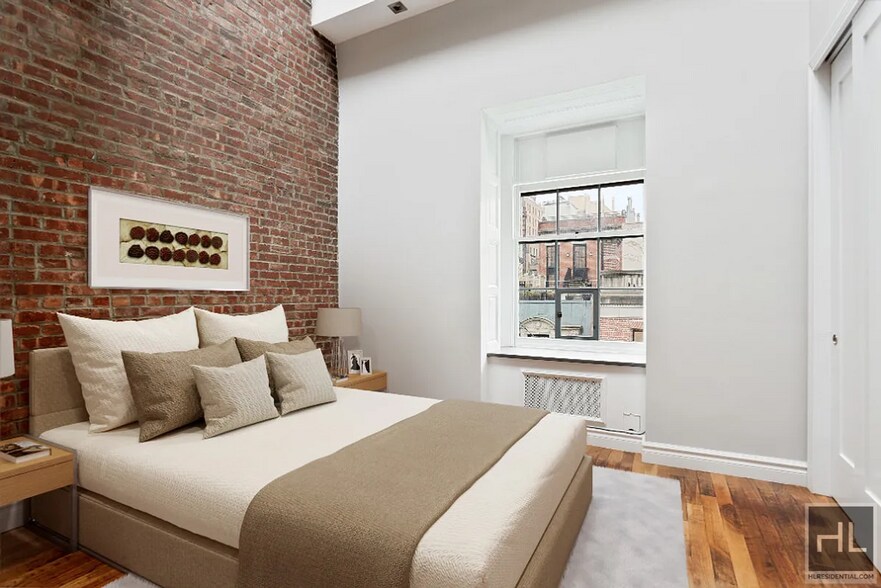 Building Photo - East 75th Street