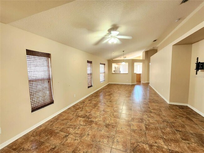 Building Photo - 322 Summer Sails Dr