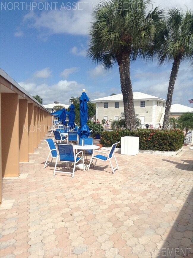 Building Photo - Welcome to charming 2-bedroom, 1-bathroom home in  Fort Lauderdale