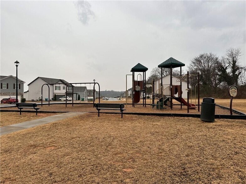 Building Photo - 38 Walnut Grv Wy