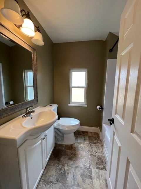 Building Photo - 39 Forest Ave