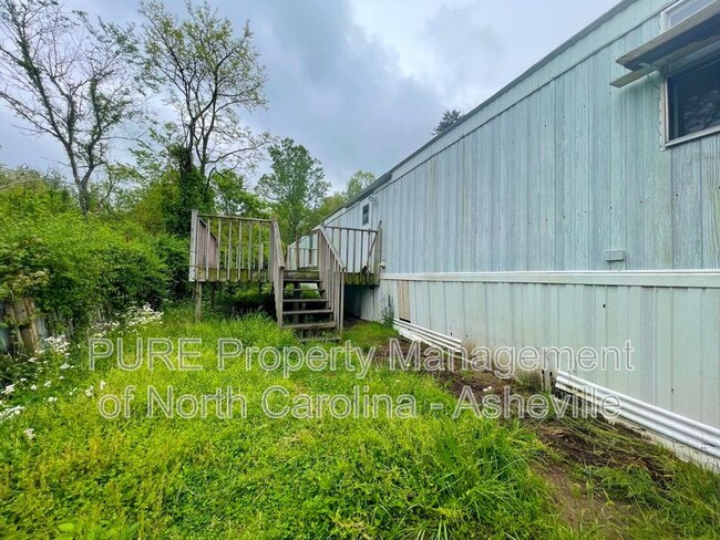 Building Photo - 61 Page Dr